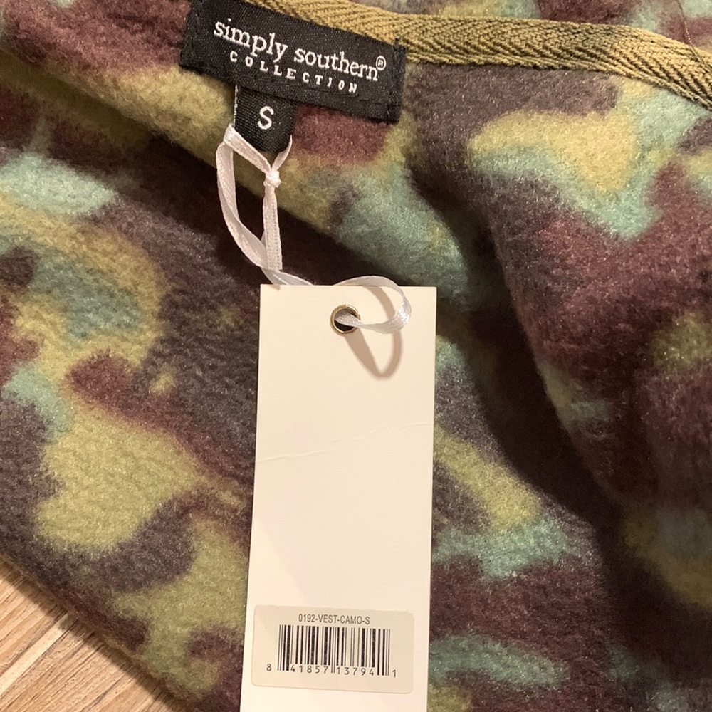 Simply Southern Womens Medium Camo Green Open Fleece Vest Sleeveless Collared